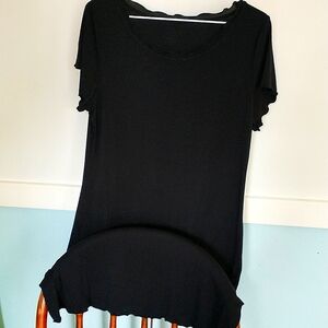 L Simple Lettuce-Edged Dress or Nightgown